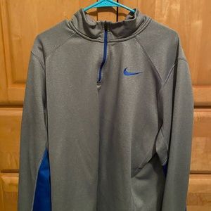 Nike Therma zip up